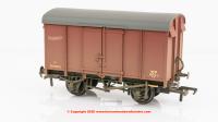 38-077 Bachmann SR 12T Plywood Ventilated Van BR Bauxite (Late)